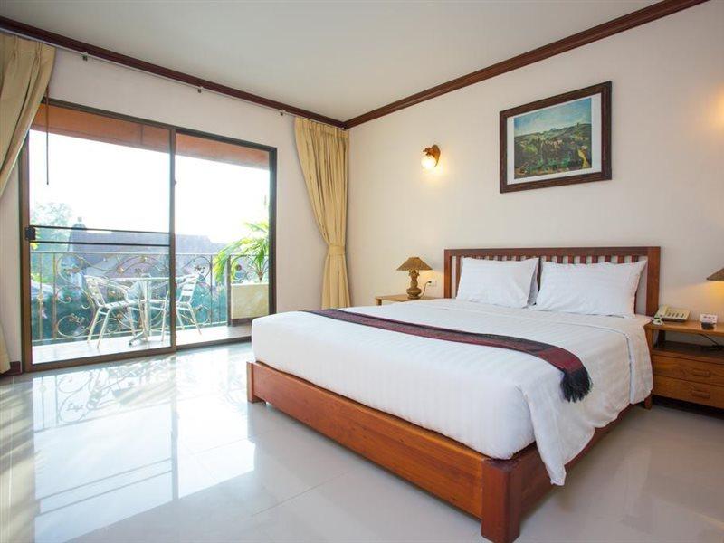 Baankhun Chiang Mai Hotel Exterior foto
